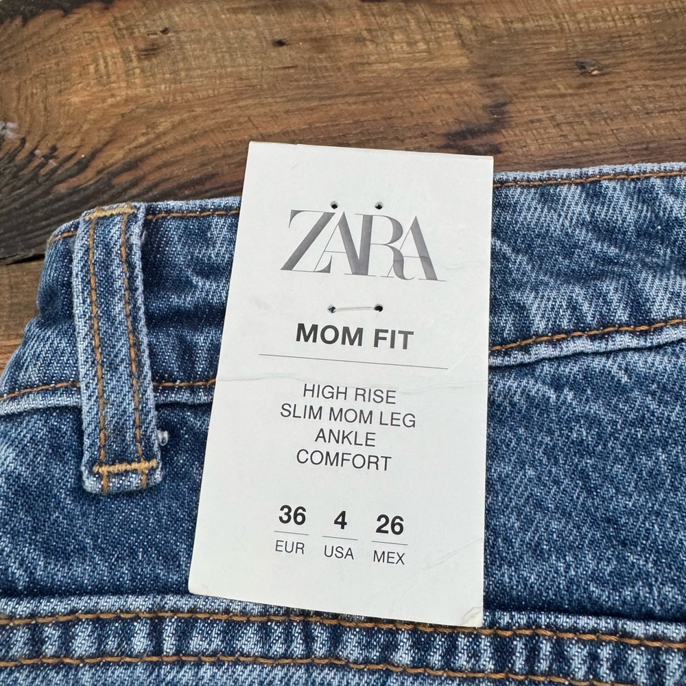 Zara Mom Fit High Rise Jeans - Picture 6 of 6